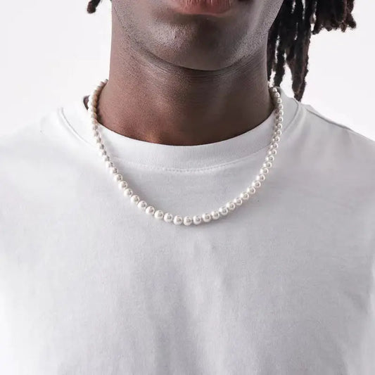 MINIMALIST | Pearl Necklace